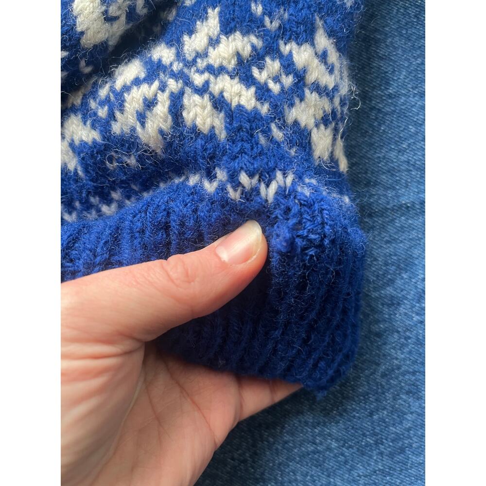 Vintage Child's Maurtua Blue and White 100% Wool Sweater Cardigan - Picture 5 of 5